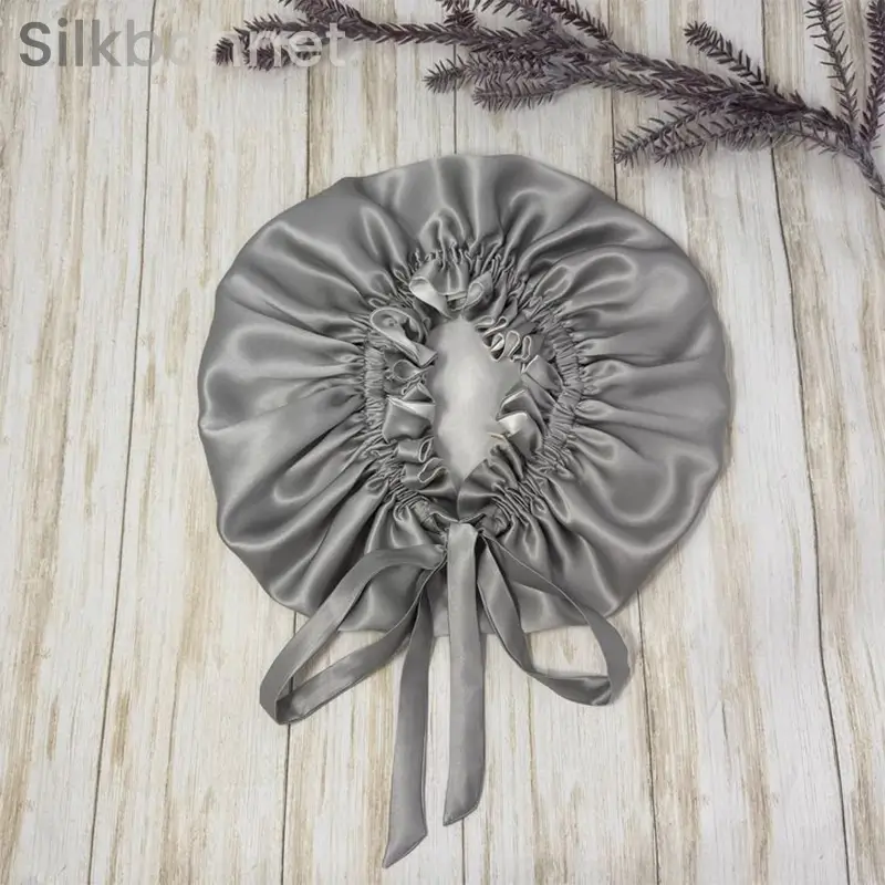 Grey silk bonnet